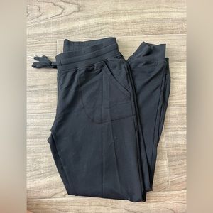 Zyia Black Unwind Joggers size small